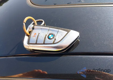 2020 BMW 740I xDrive z USA, uszkodzony, nr VIN WBA7T4C03LGF97293